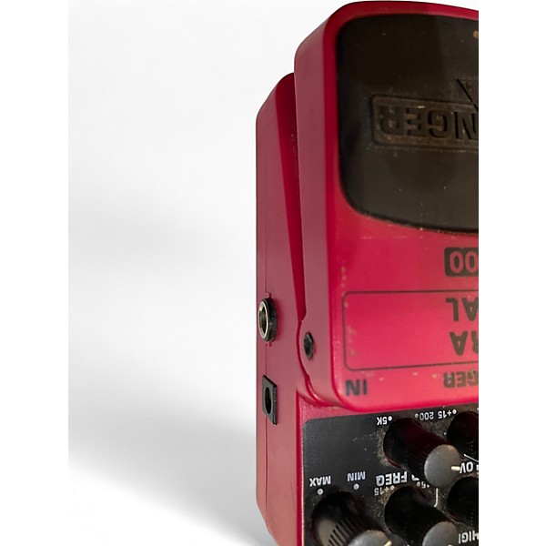 Used Behringer UM100 Effect Pedal