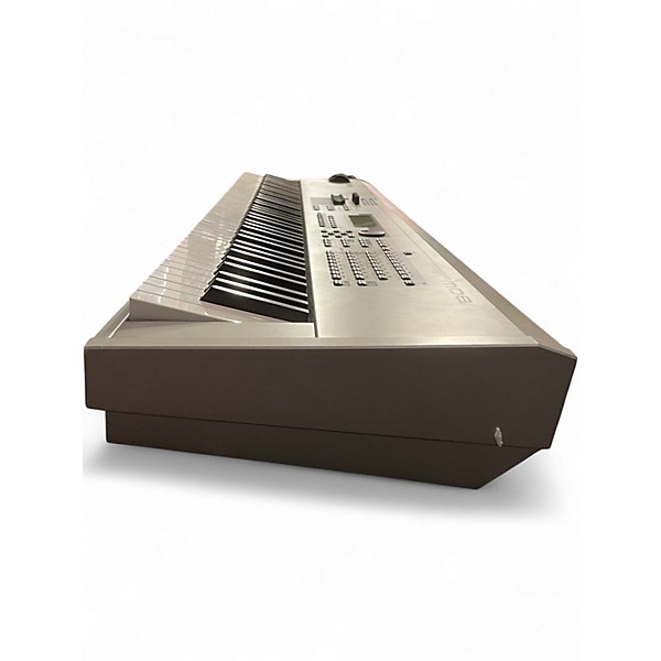 Used Yamaha MO8 88 Key Keyboard Workstation