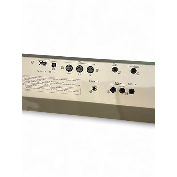 Used Yamaha MO8 88 Key Keyboard Workstation