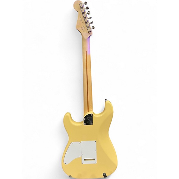 ギター fender MIJ MAMI STRATOCASTER MOD Fender made in japan Mami Stratocaster Omochi Vintage White