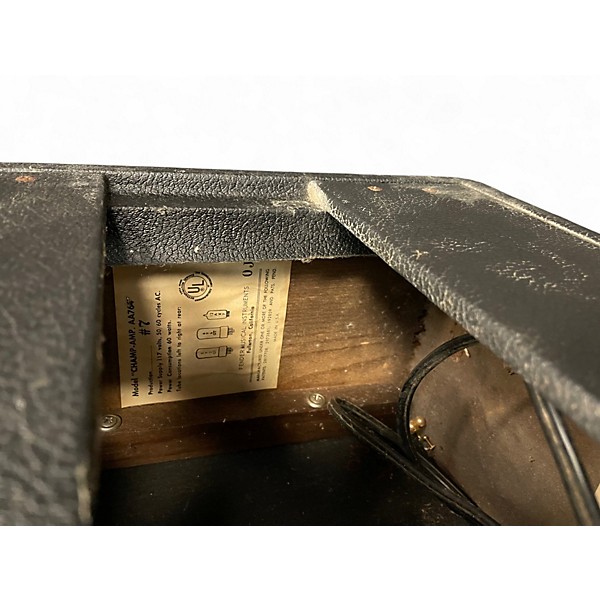 Vintage 1965 Fender CHAMP Tube Guitar Combo Amp