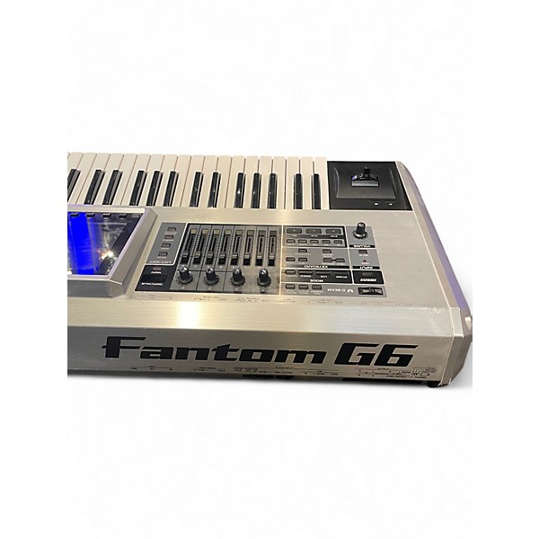 Used Roland Fantom G6 61 Key Keyboard Workstation