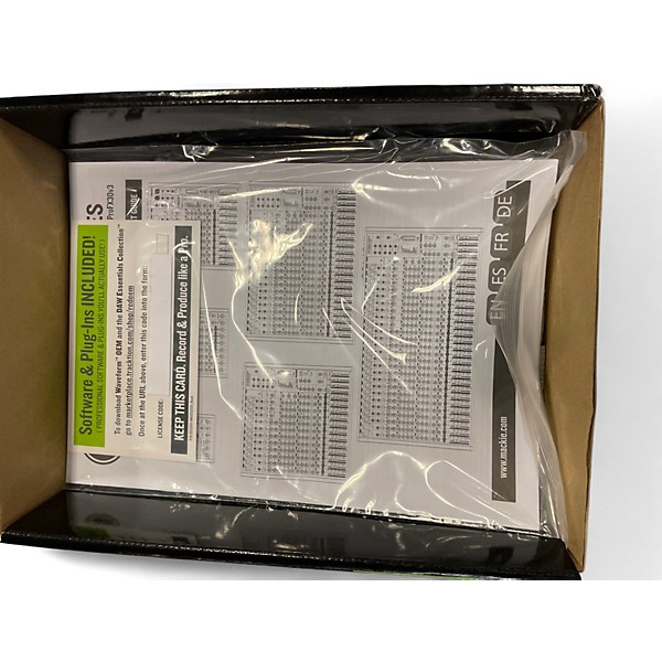 Used Mackie ProFX6v3 Powered Mixer