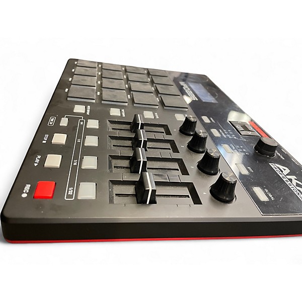 AKAI MPD226 MIDIパッド Akai Professional MPD226 16-Pad MIDI Controller | Sweetwater