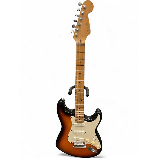Used 1995 Fender American Deluxe Stratocaster Plus 2 Color Sunburst Solid Body Electric Guitar