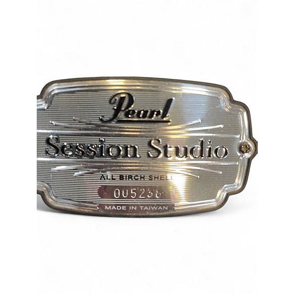 Used Pearl 5 Piece Session Studio  Burgundy Drum Kit