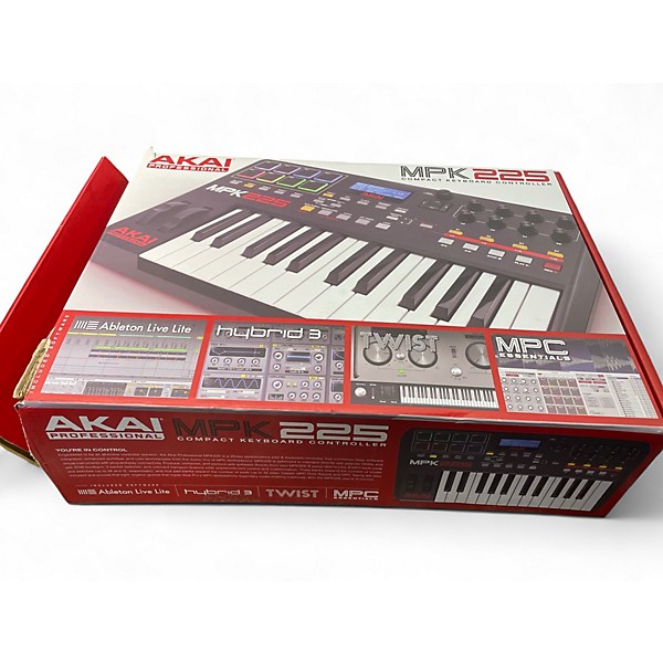 AKAI MPK225　中古品　本体のみ　 MIDIキーボード パッド付 AKAI MPK225 中古品 本体のみ MIDIキーボード パッド付 | Buyee