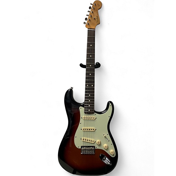 Used Fender Artist Series Robert Cray Stratocaster 3 Color Sunburst Solid Body Electric Guitar