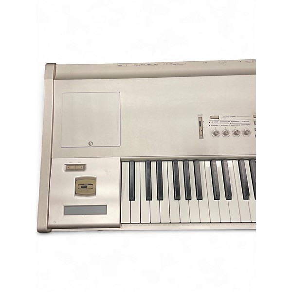 Used KORG Triton Studio 88 Key Keyboard Workstation | Guitar