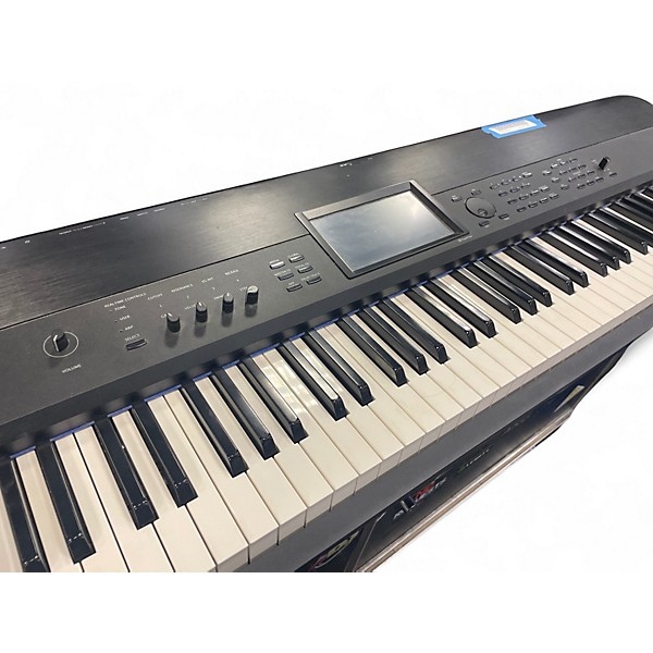 Used KORG Krome 88 Key Keyboard Workstation