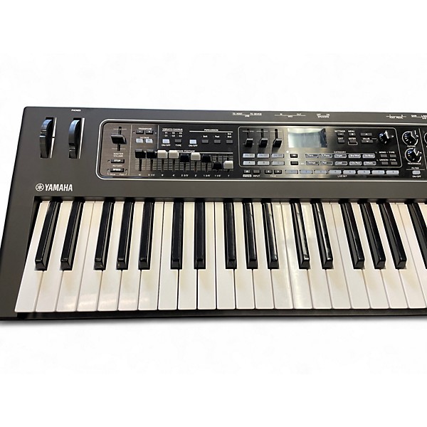 Used Yamaha CK61 Keyboard Workstation