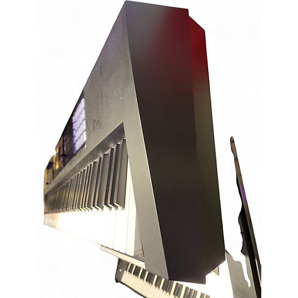 Used Roland FA08 Keyboard Workstation