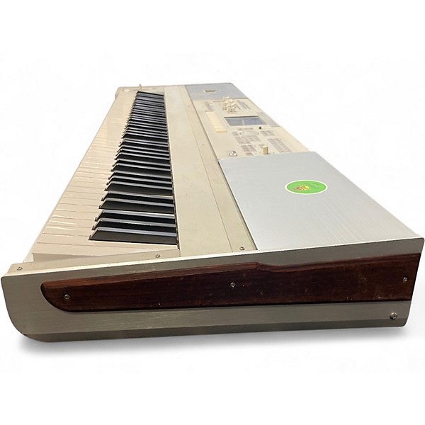 Used KORG M3 88 Key Keyboard Workstation