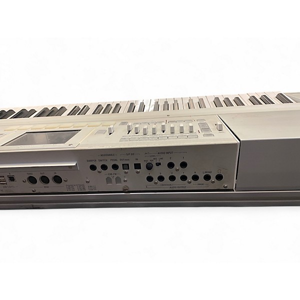 Used KORG M3 88 Key Keyboard Workstation