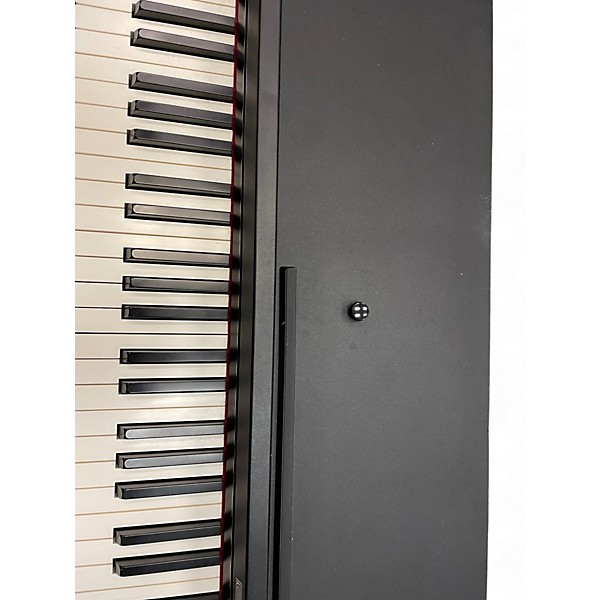 Used Roland RP102 Keyboard Workstation