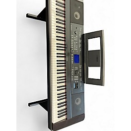Used Yamaha DGX650 88 Key Portable Keyboard