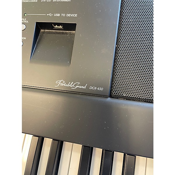 Used Yamaha DGX650 88 Key Portable Keyboard