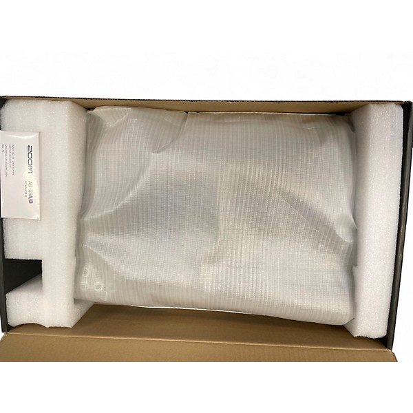 Used Zoom LiveTrak L-12 Digital Mixer