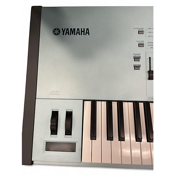 Used Yamaha Motif XS8 88 Key Keyboard Workstation