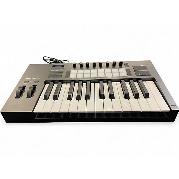 Used Novation Launchkey 25 Key MIDI Controller