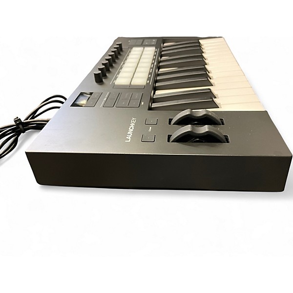 Used Novation Launchkey 25 Key MIDI Controller