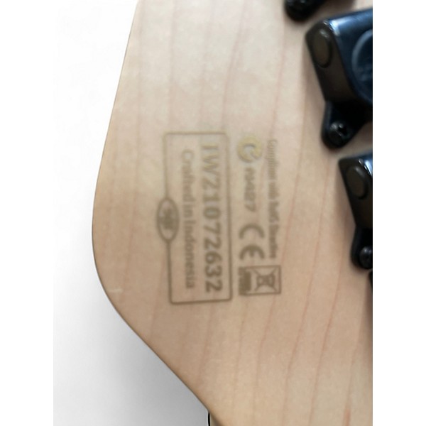 Used Schecter Guitar Research SUNVALLEY SUPER SHREDDER Alpine White Solid Body Electric Guitar