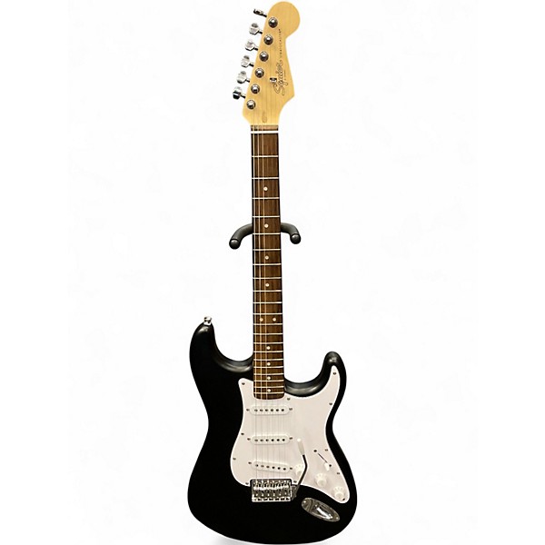 ギター Squier Standard Stratocaster BLK Used Squier Standard Stratocaster Black Solid Body Electric