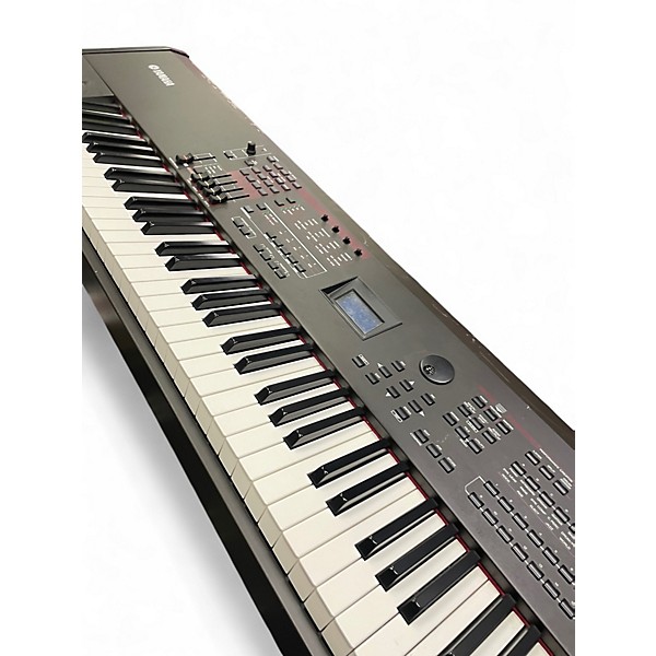 Used Yamaha S90XS 88 Key Synthesizer | Guitar Center