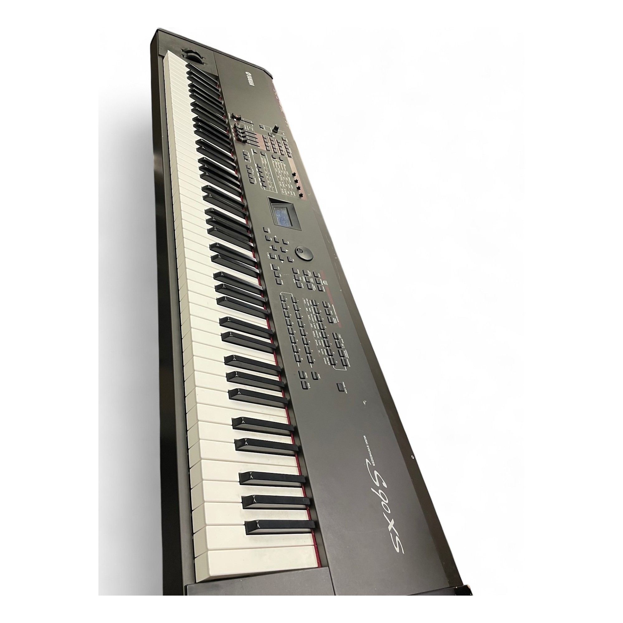 Used Yamaha S90XS 88 Key Synthesizer | Guitar Center