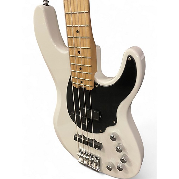 Used Jackson DAVID ELLEFSON Alpine White Electric Bass Guitar