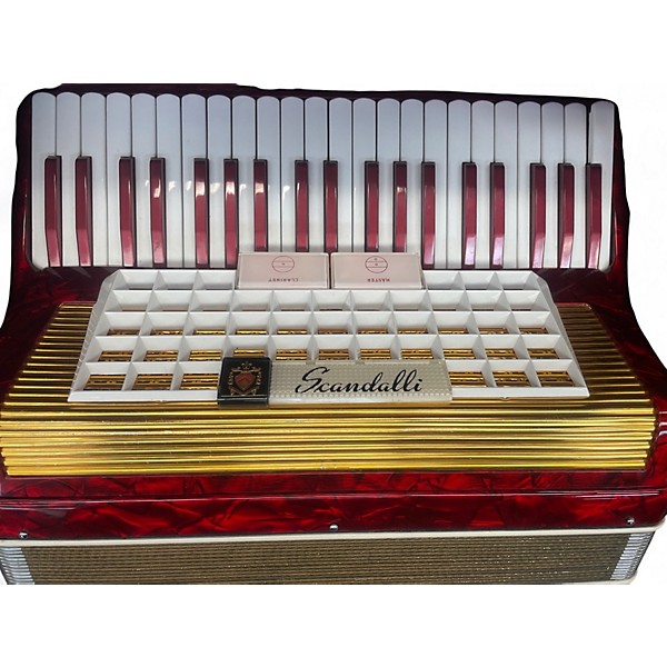 Used Scandelli N369/70 Accordion