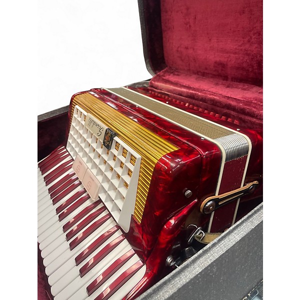 Used Scandelli N369/70 Accordion