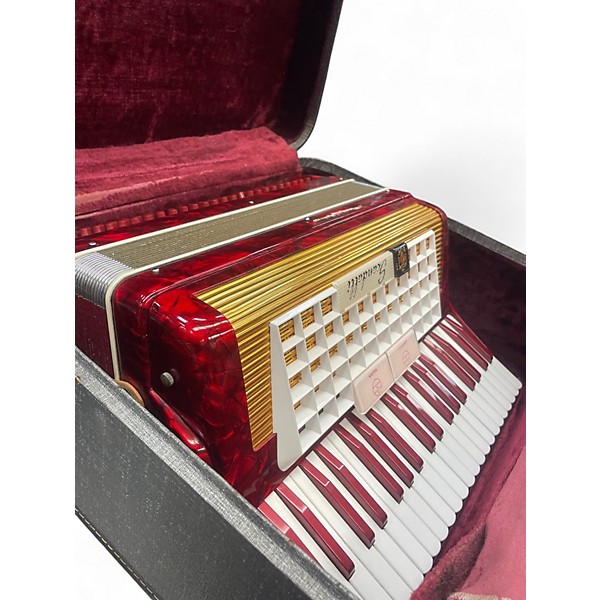 Used Scandelli N369/70 Accordion