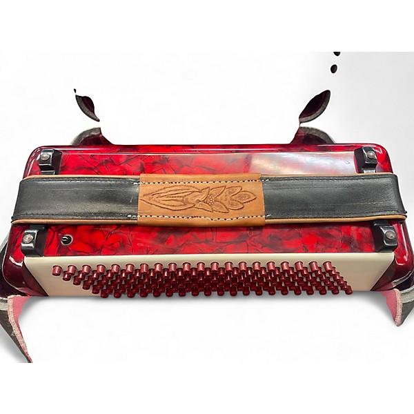 Used Scandelli N369/70 Accordion