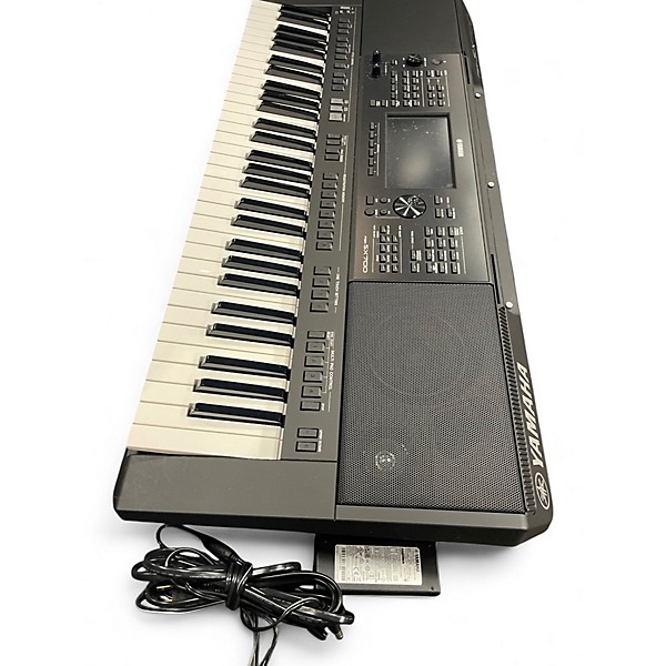 Used Yamaha PSRSX700 Arranger Keyboard