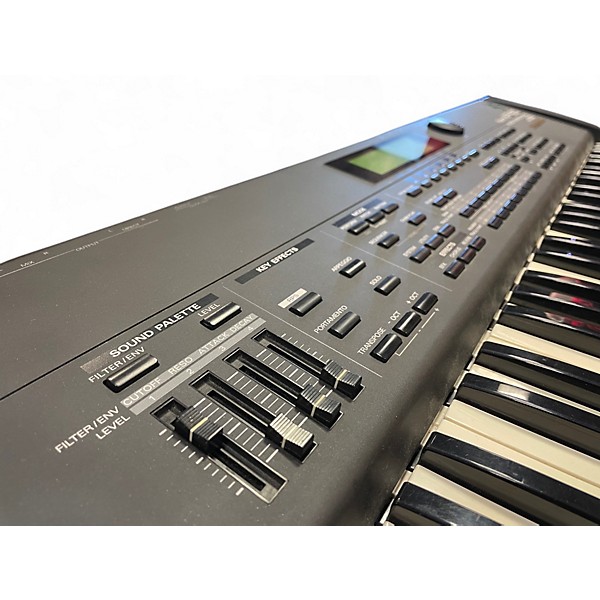 Used Roland XP60 Synthesizer