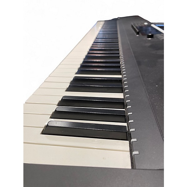 Used Native Instruments Komplete Kontrol S88 MK2 MIDI Controller