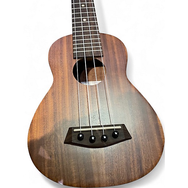 Used Islander AS-4 Natural Ukulele