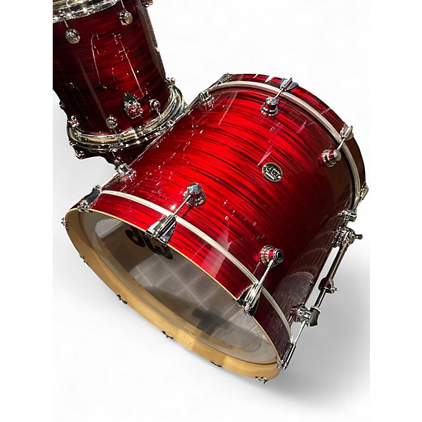 Used 2021 DW 5 Piece Performance Series Antique Ruby Oyster Drum Kit