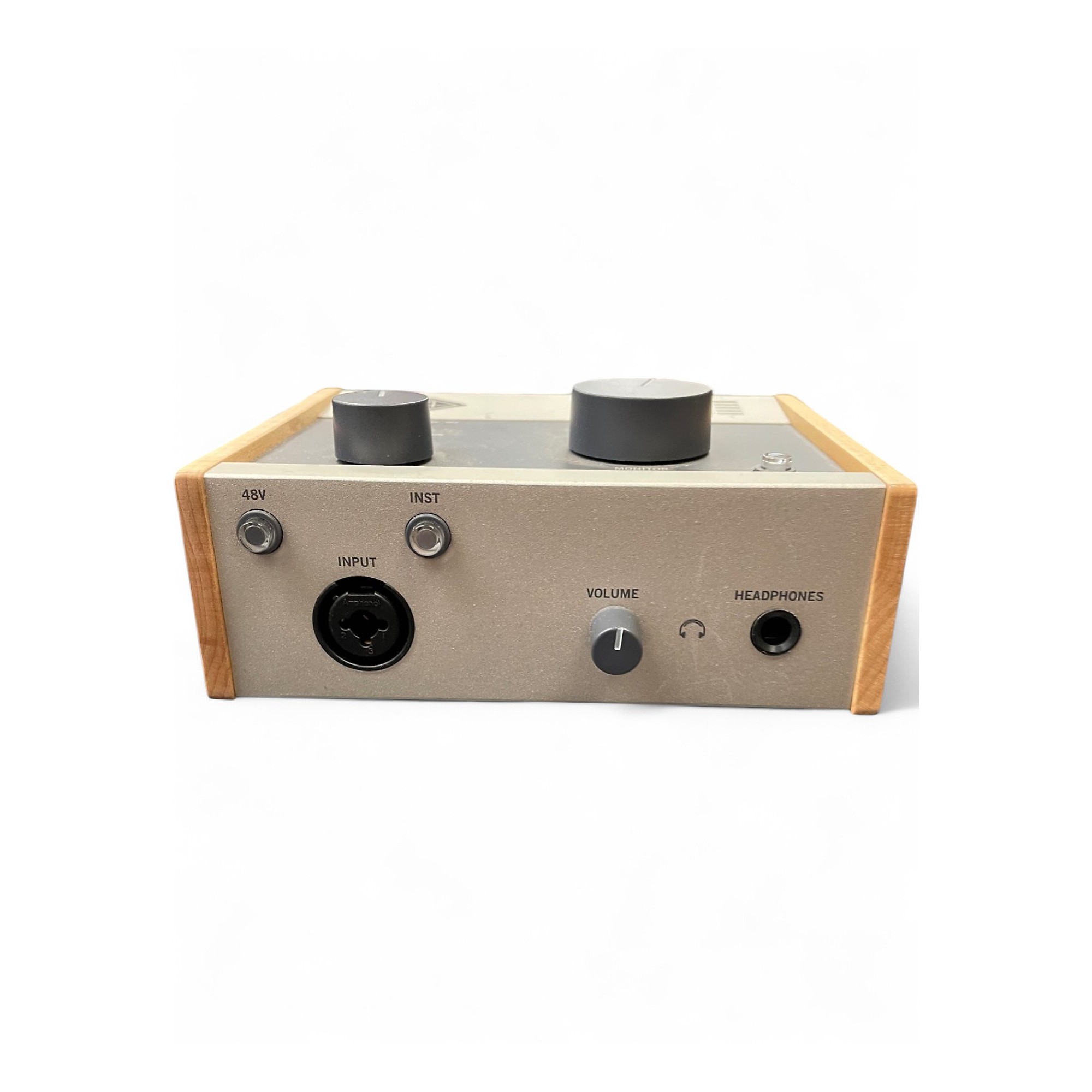 Universal Audio Volt 176 【ジャンク】 Amazon.com: Universal Audio Volt 176 USB Recording Studio