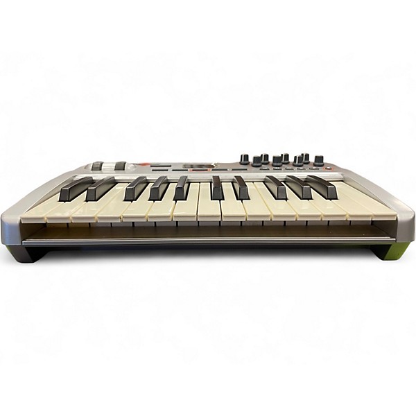 Used M-Audio Oxygen 8 V2 25 Key MIDI Controller