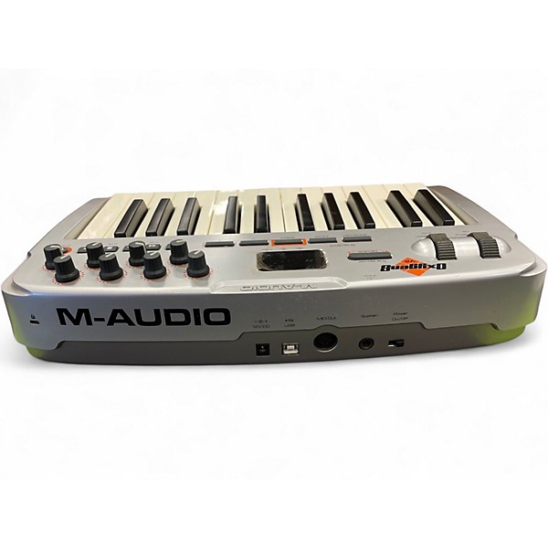 Used M-Audio Oxygen 8 V2 25 Key MIDI Controller