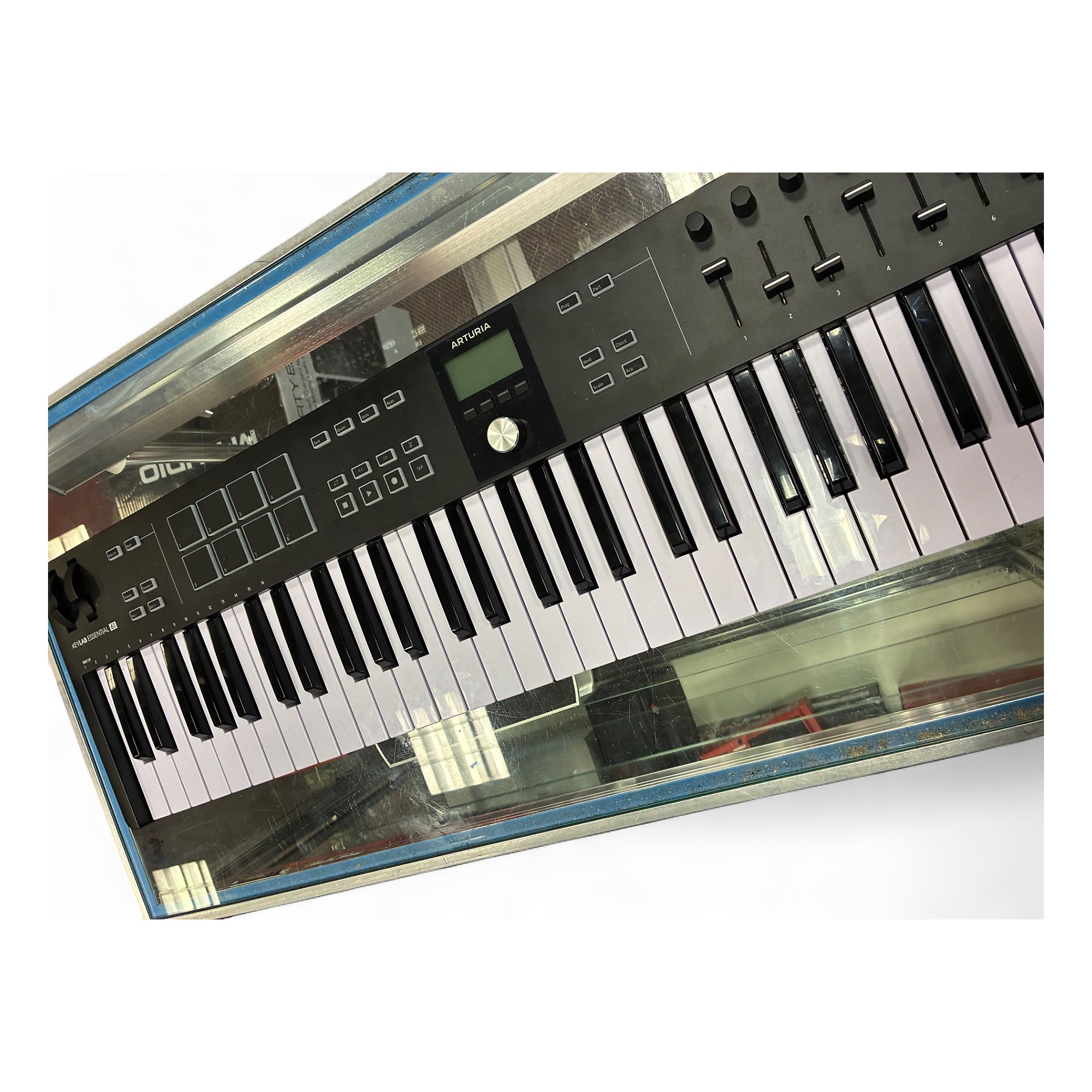 美品！ARTURIA KEY LAB61 ESSENTIAL Amazon.com: Arturia KeyLab Essential mk3 61-key Keyboard