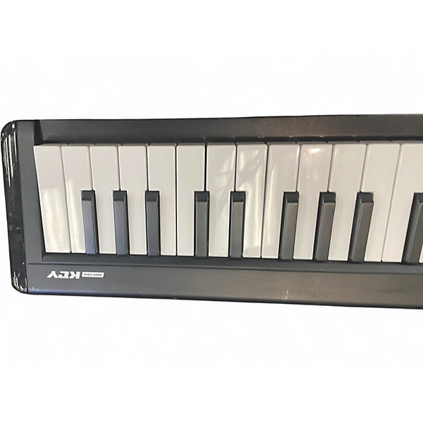 Used KORG MICRO KEY 37 MIDI Controller