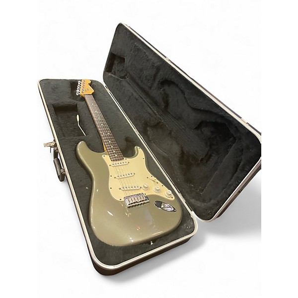 Vintage 1988 Fender American Standard Stratocaster Inca Silver Solid Body Electric Guitar