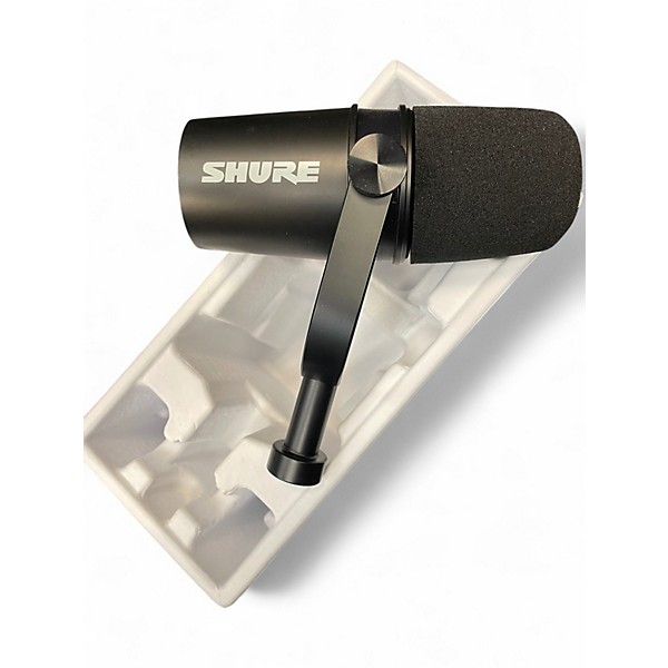 Used Shure mv7x Dynamic Microphone