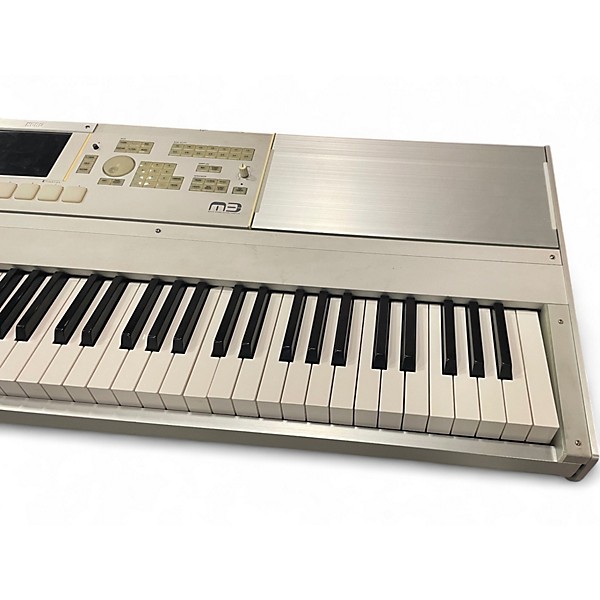 Used KORG M3 88 Key Keyboard Workstation