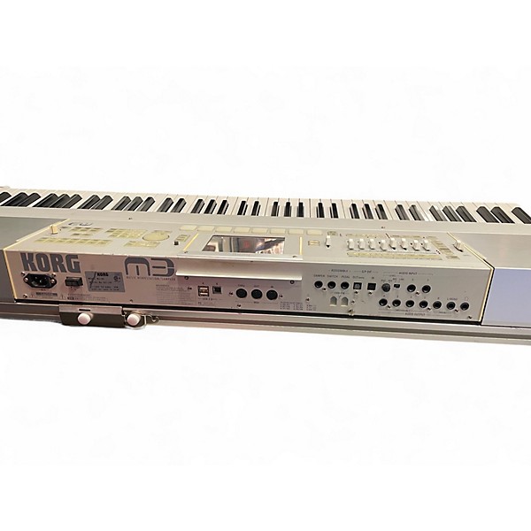 Used KORG M3 88 Key Keyboard Workstation