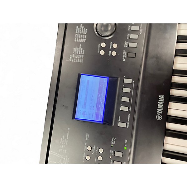 Used Yamaha DGX650 88 Key Portable Keyboard