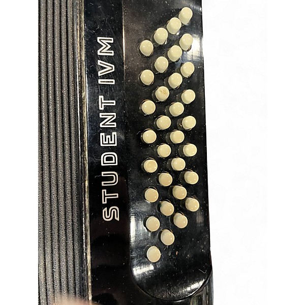 Used 1952 Hohner student avm Accordion